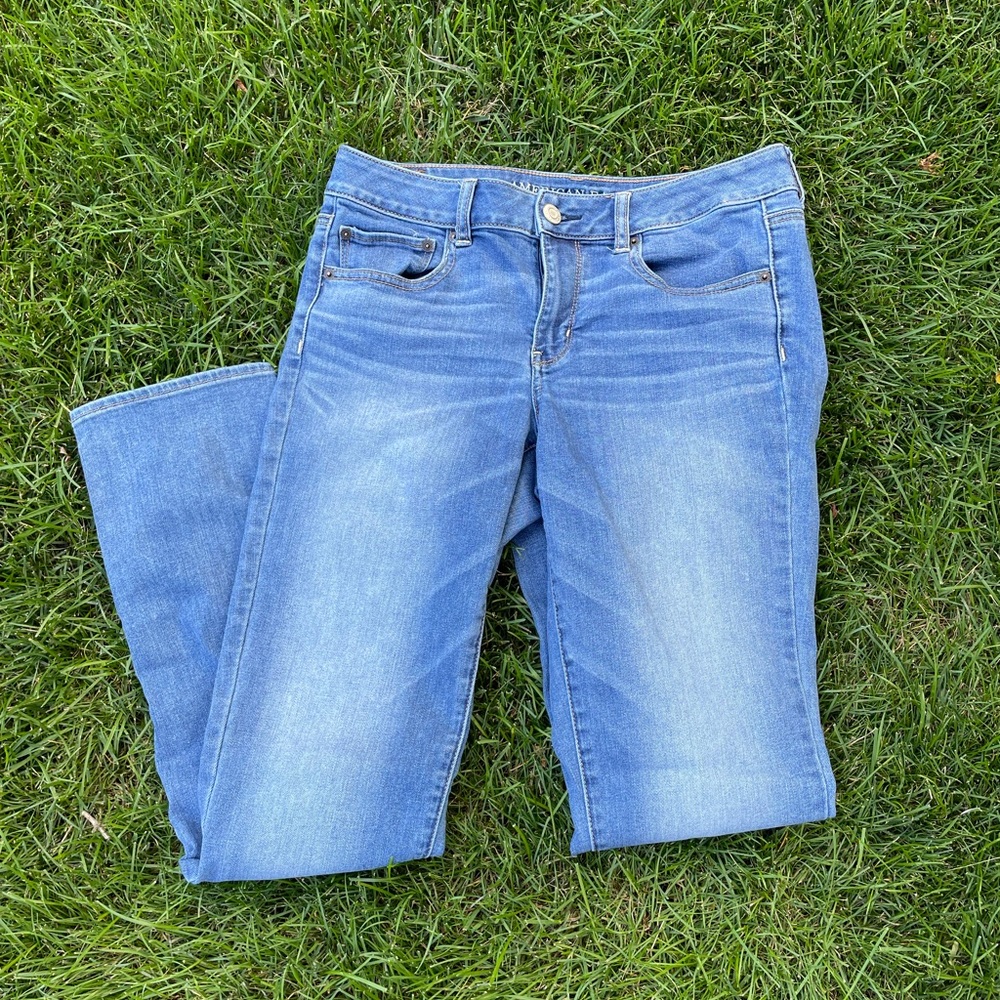 American Eagle 10 Long Straight Light Wash Stretch Denim Jeans